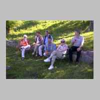 022-1396 Juli 2005  -  Beim Picknick von links Gerhard Dombrowski, Betty Dombrowski mit Freund, der Taxifahrer, Irmgard Dombrowski und Rudi Wormuth.jpg